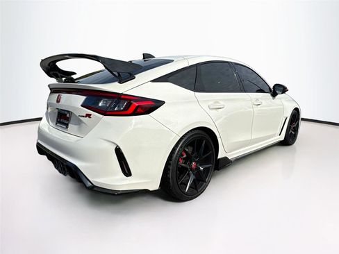 Used 2024 Honda Civic Type R image 11