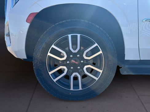 Used 2021 GMC Yukon AT4 w/ AT4 Premium Plus Package image 14