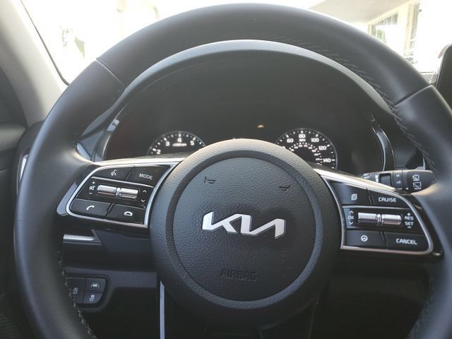 Certified 2022 Kia Seltos Nightfall Edition AWD/4WD image 21