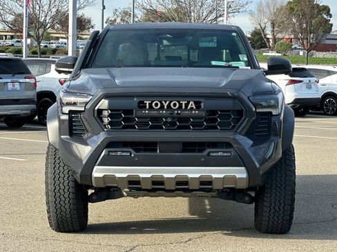 Certified 2024 Toyota Tacoma Trailhunter image 10