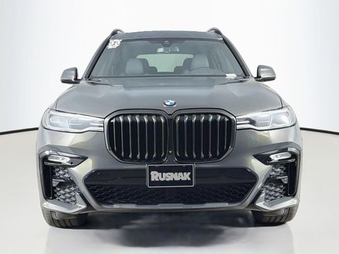 Used 2022 BMW X7 xDrive40i w/ M Sport Package AWD/4WD image 2
