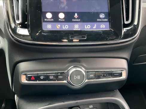 Used 2023 Volvo XC40 Recharge Ultimate AWD/4WD image 30