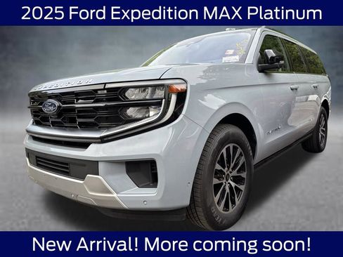 Used 2025 Ford Expedition Max Platinum AWD/4WD image 2