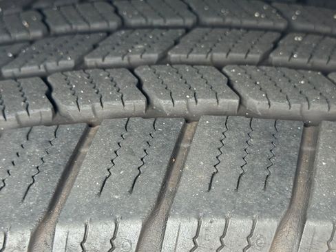 Used 2021 Ford Explorer Limited w/ Equipment Group 301A image 9