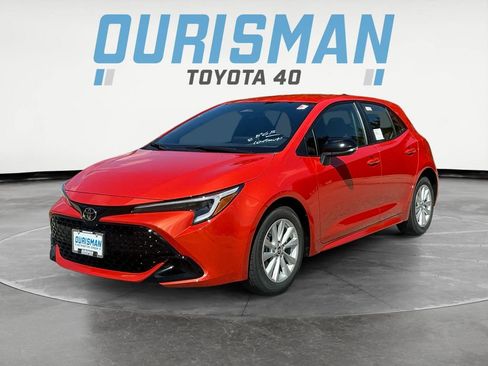 New 2026 Toyota Corolla SE image 3