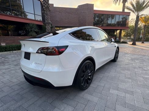 Used 2024 Tesla Model Y Performance AWD/4WD image 6