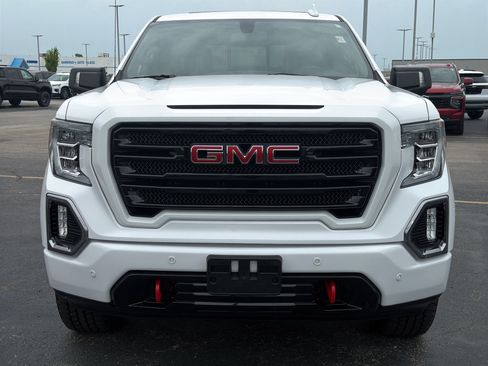Certified 2020 GMC Sierra 1500 AT4 w/ AT4 Premium Package AWD/4WD image 3