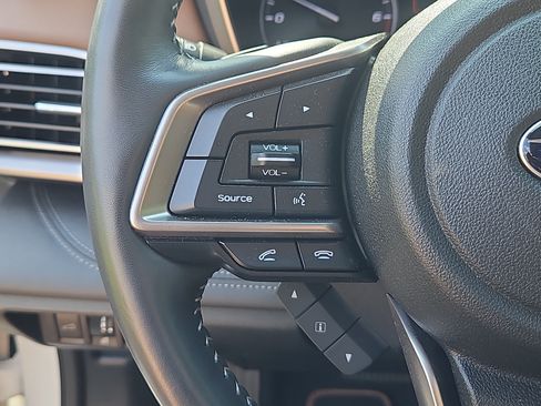 Used 2022 Subaru Outback Touring AWD/4WD image 21