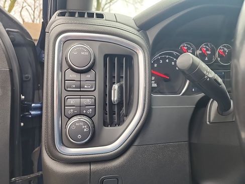 Used 2021 Chevrolet Silverado 1500 RST AWD/4WD image 29