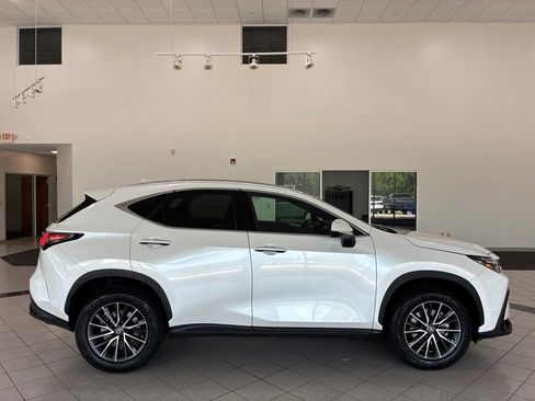 Certified 2024 Lexus NX 250 FWD image 7