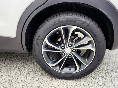 Used 2022 Buick Encore GX Essence image 9