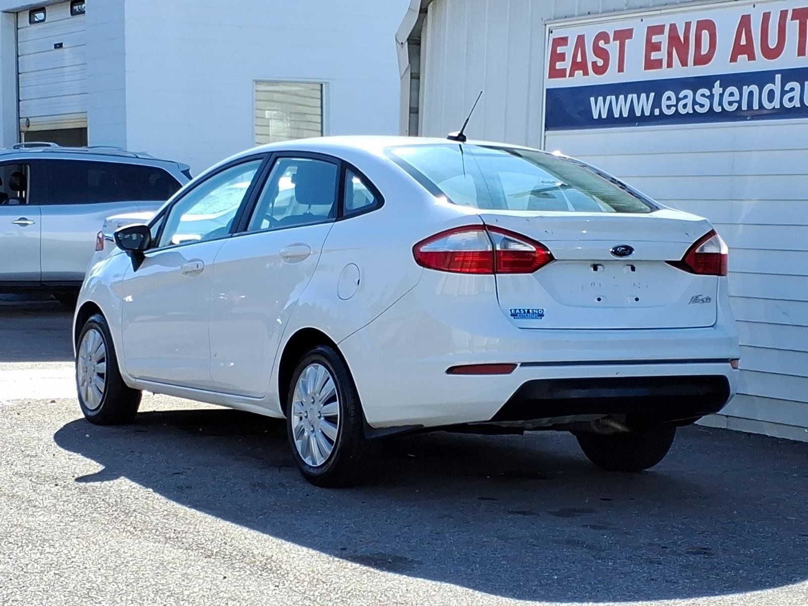 Used 2017 Ford Fiesta S FWD image 3