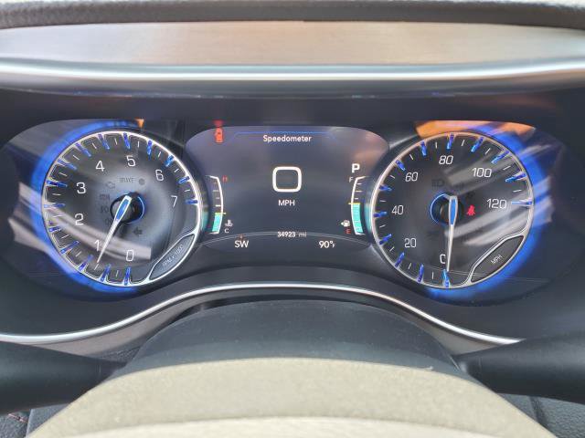 Certified 2025 Chrysler Pacifica Pinnacle FWD image 10
