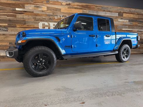 Used 2021 Jeep Gladiator Sport image 17