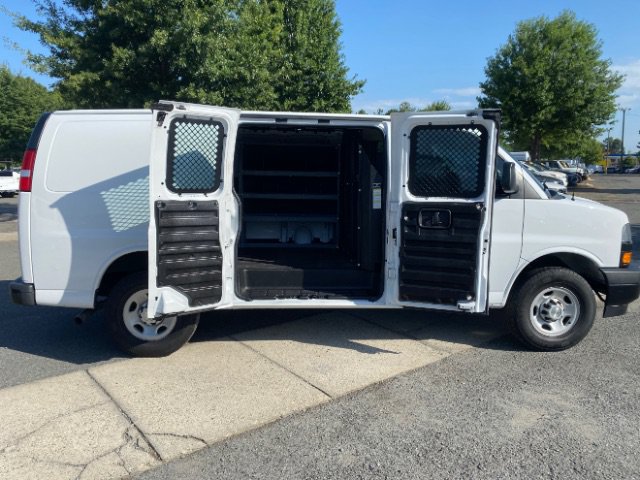 Used 2023 Chevrolet Express 2500 w/ Driver Convenience Package RWD image 7