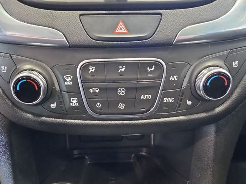 Used 2020 Chevrolet Equinox Premier AWD/4WD image 23