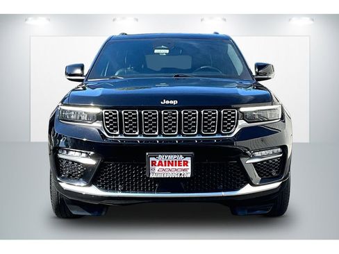 Used 2024 Jeep Grand Cherokee Summit AWD/4WD image 3