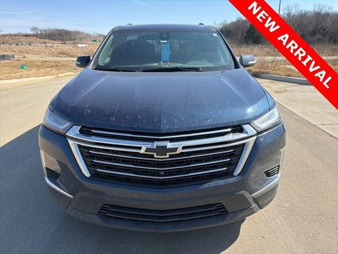 Used 2022 Chevrolet Traverse LT w/ LPO, Floor Liner Package image 7