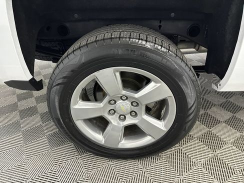 Used 2018 Chevrolet Silverado 1500 LT w/ Texas Edition AWD/4WD image 18