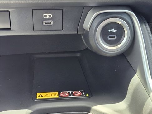 Used 2024 Toyota Grand Highlander AWD image 6