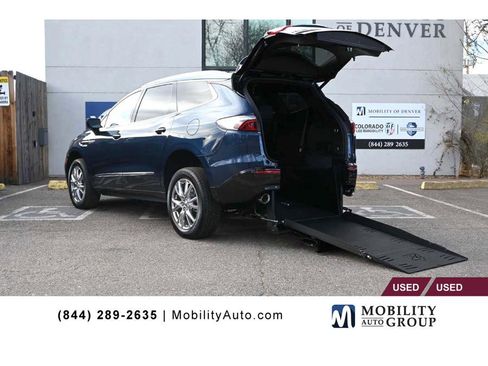 Used 2023 Buick Enclave Essence w/ Experience Buick Package image 1