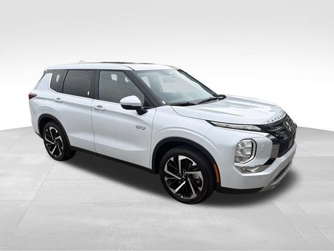 Used 2025 Mitsubishi Outlander SE AWD/4WD image 7