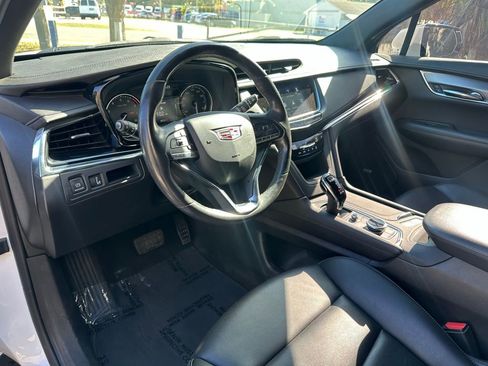 Used 2021 Cadillac XT6 Luxury FWD image 16