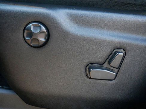 Used 2024 Dodge Durango SXT image 17