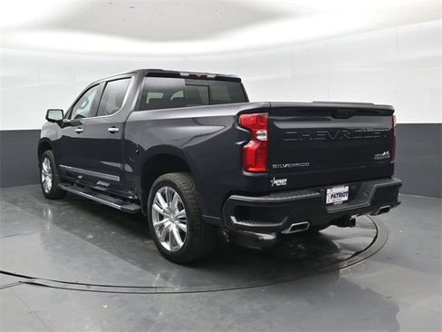 Used 2022 Chevrolet Silverado 1500 High Country w/ High Country Premium Package image 6