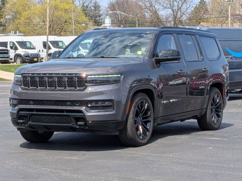 Used 2024 Jeep Grand Wagoneer Series III w/ Quick Order Packagew 28T AWD/4WD image 3