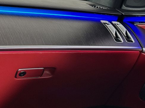 Used 2022 Mercedes-Benz S 580 4MATIC Sedan w/ AMG Line Package image 14