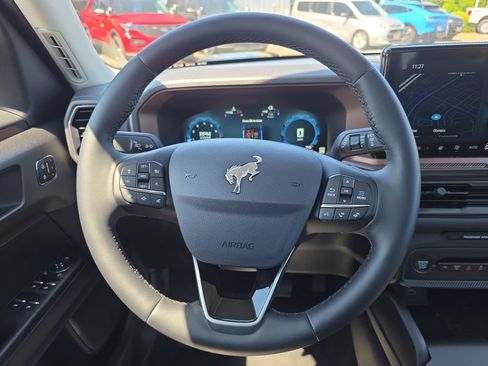 Used 2025 Ford Bronco Sport Outer Banks w/ Outer Banks Tech Package+ AWD/4WD image 19