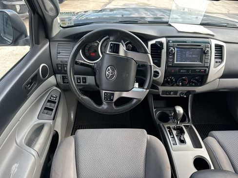 Used 2013 Toyota Tacoma 4x4 Double Cab w/ TRD Off-Road Pkg image 11