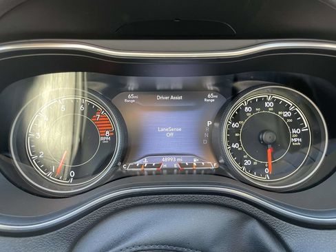 Used 2022 Jeep Cherokee Trailhawk w/ Sun, Sound & Nav Group AWD/4WD image 27
