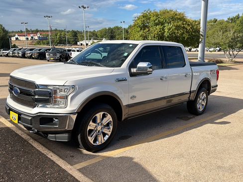 Used 2019 Ford F150 King Ranch w/ Equipment Group 601A Luxury AWD/4WD image 32