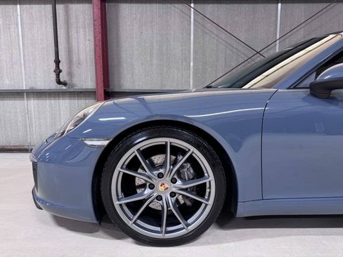 Used 2017 Porsche 911 Carrera RWD image 9