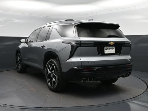 Used 2025 Chevrolet Traverse High Country w/ LPO, Floor Liner Package FWD image 5