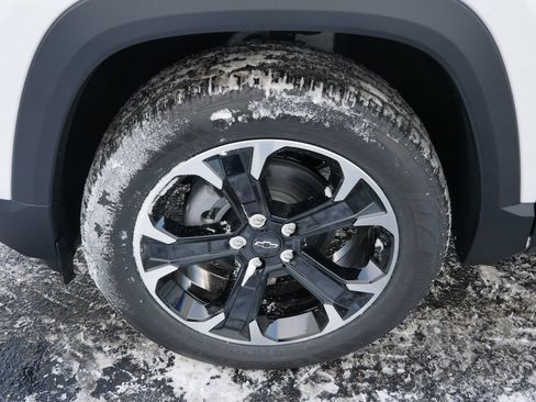 New 2026 Chevrolet Equinox LT image 11