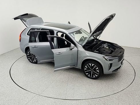 New 2026 Volvo XC90 T8 Plus w/ Protection Package AWD/4WD image 40