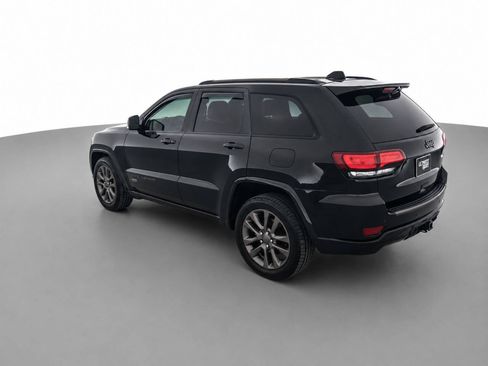 Used 2017 Jeep Grand Cherokee Limited 75th Anniversary AWD/4WD image 7