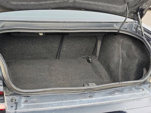 Used 2019 Dodge Challenger SXT w/ Blacktop Package image 15