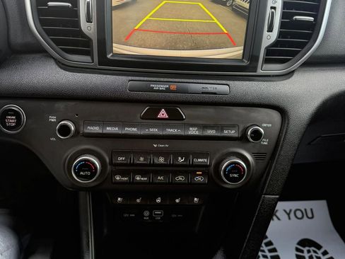 Used 2017 Kia Sportage EX w/ EX Technology Package image 19