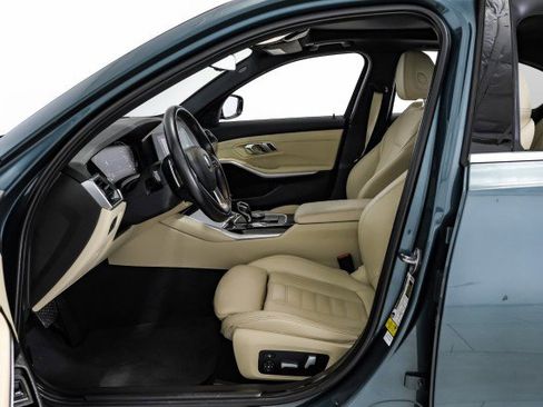 Used 2020 BMW 330i Sedan w/ Convenience Package image 29