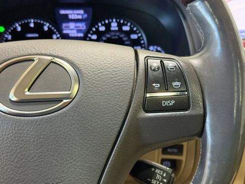 Used 2014 Lexus LS 460 w/ Comfort Package RWD image 17