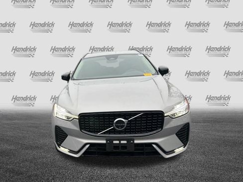 Certified 2025 Volvo XC60 B5 Plus image 5