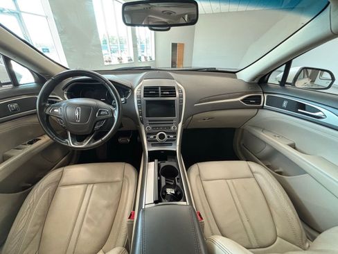 Used 2018 Lincoln MKZ Select w/ Magnetic Appearance Package image 4
