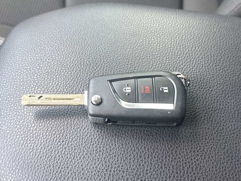 Used 2025 Toyota RAV4 LE FWD image 29