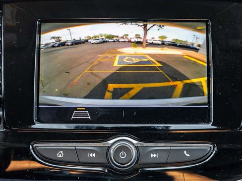 Used 2022 Buick Encore Preferred w/ Safety Package image 15