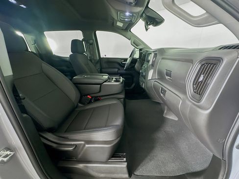 Used 2025 Chevrolet Silverado 1500 Custom image 28