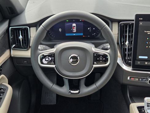 New 2026 Volvo XC90 B6 Plus w/ Protection Package Premier AWD/4WD image 21